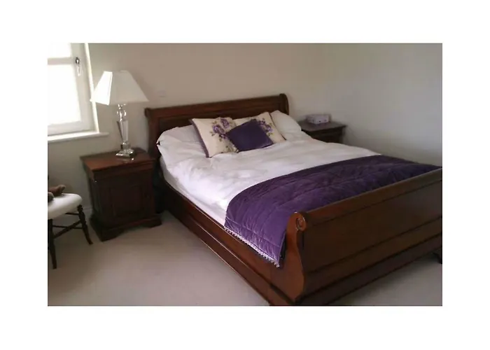 Ambrose Mews Bed & Breakfast